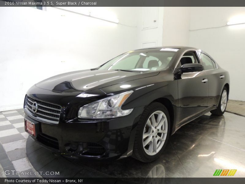 Super Black / Charcoal 2010 Nissan Maxima 3.5 S