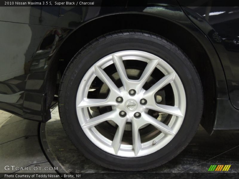 Super Black / Charcoal 2010 Nissan Maxima 3.5 S