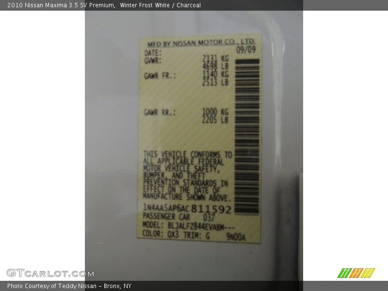 Winter Frost White / Charcoal 2010 Nissan Maxima 3.5 SV Premium