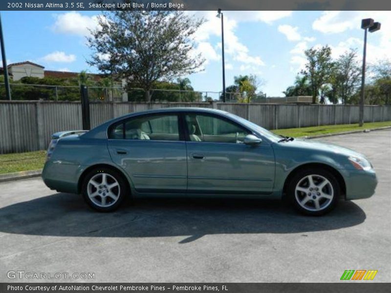 Seascape Light Blue / Blond Beige 2002 Nissan Altima 3.5 SE