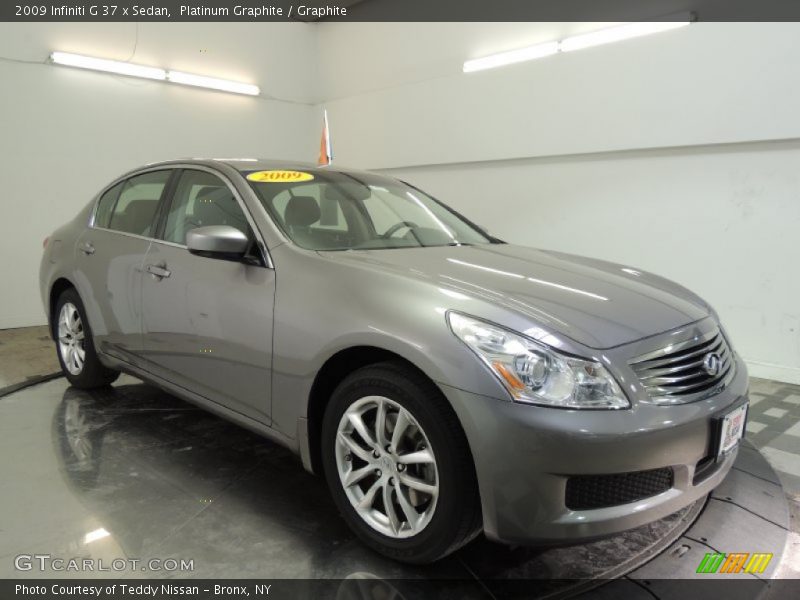 Front 3/4 View of 2009 G 37 x Sedan
