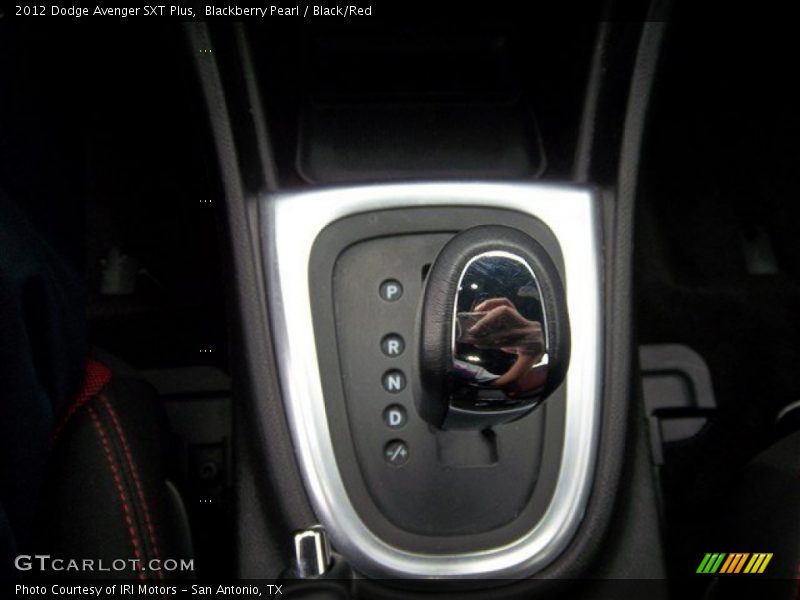  2012 Avenger SXT Plus 6 Speed Automatic Shifter
