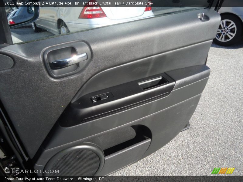 Brilliant Black Crystal Pearl / Dark Slate Gray 2011 Jeep Compass 2.4 Latitude 4x4