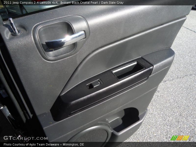 Brilliant Black Crystal Pearl / Dark Slate Gray 2011 Jeep Compass 2.4 Latitude 4x4