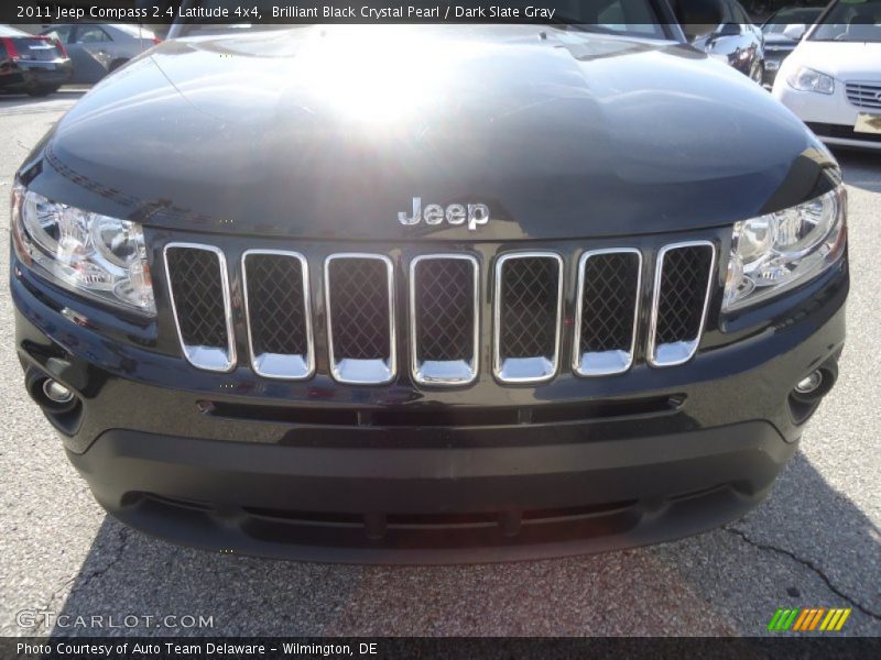 Brilliant Black Crystal Pearl / Dark Slate Gray 2011 Jeep Compass 2.4 Latitude 4x4