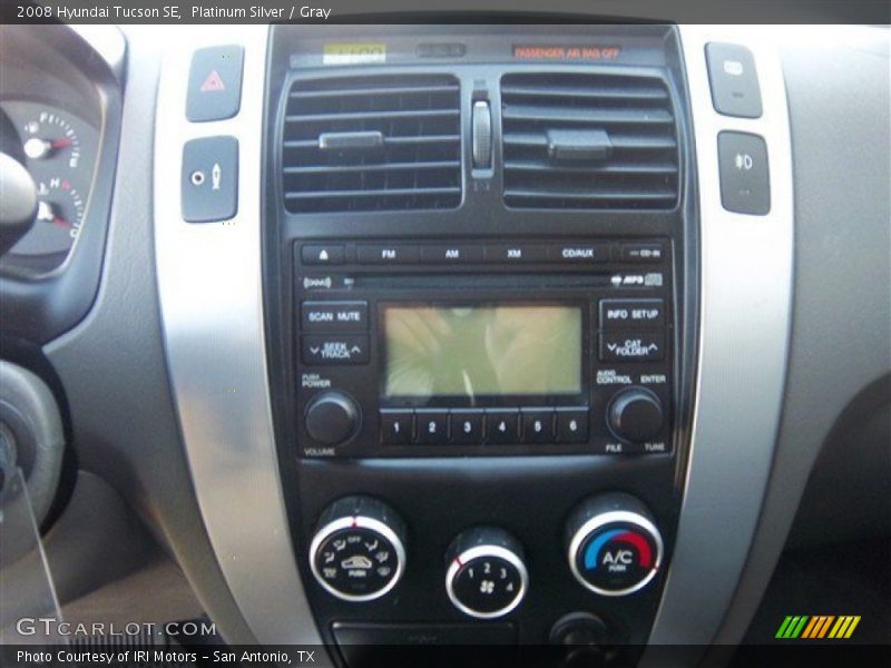 Platinum Silver / Gray 2008 Hyundai Tucson SE