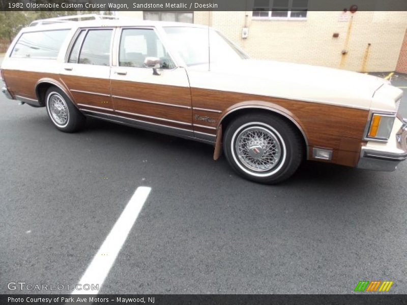  1982 Custom Cruiser Wagon Sandstone Metallic