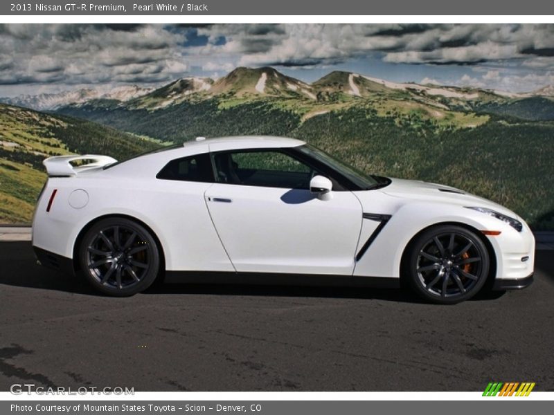  2013 GT-R Premium Pearl White