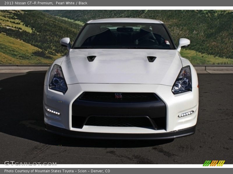  2013 GT-R Premium Pearl White