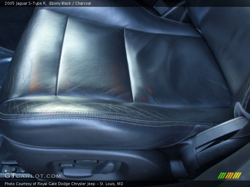 Ebony Black / Charcoal 2005 Jaguar S-Type R