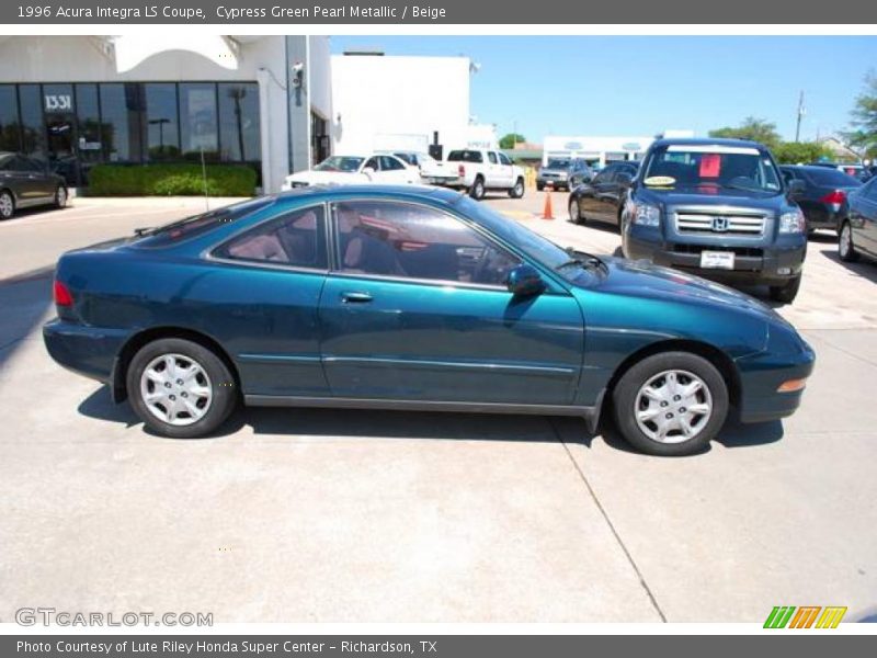 Cypress Green Pearl Metallic / Beige 1996 Acura Integra LS Coupe