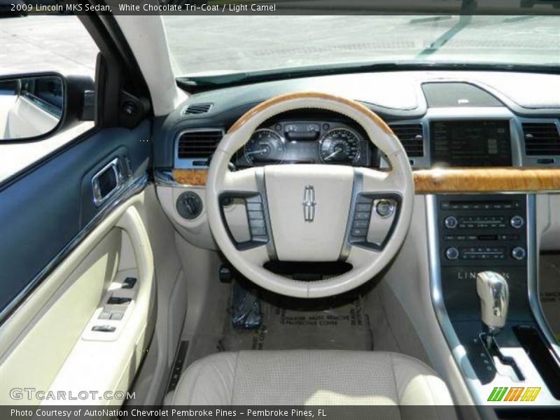 Dashboard of 2009 MKS Sedan