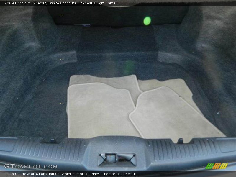 White Chocolate Tri-Coat / Light Camel 2009 Lincoln MKS Sedan