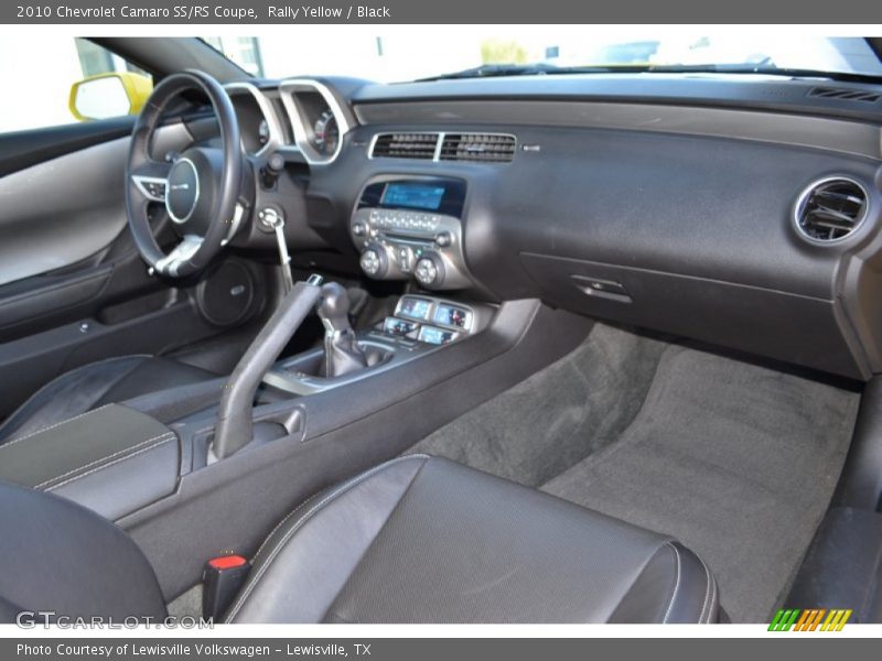 Dashboard of 2010 Camaro SS/RS Coupe