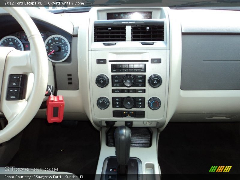 Oxford White / Stone 2012 Ford Escape XLT