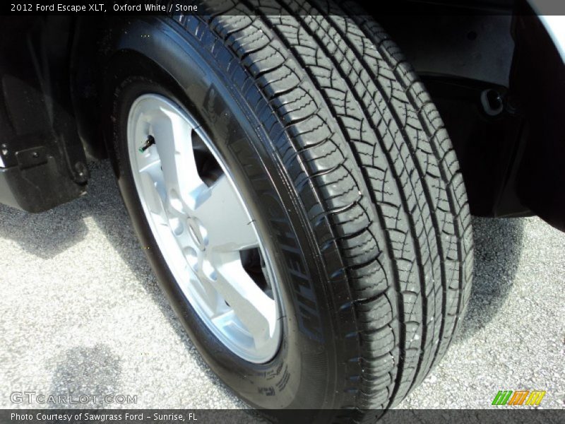 Oxford White / Stone 2012 Ford Escape XLT