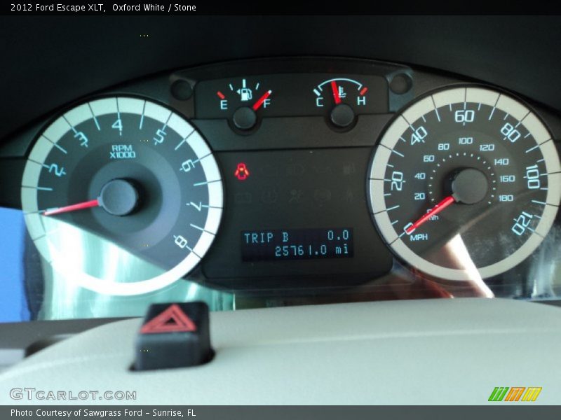 Oxford White / Stone 2012 Ford Escape XLT