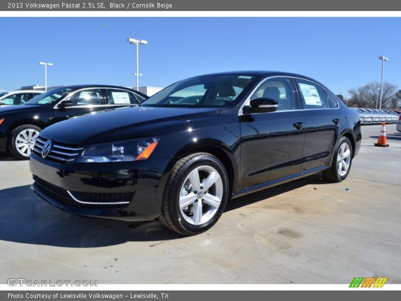 Black / Cornsilk Beige 2013 Volkswagen Passat 2.5L SE