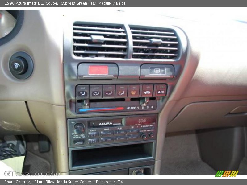 Cypress Green Pearl Metallic / Beige 1996 Acura Integra LS Coupe