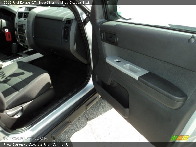 Ingot Silver Metallic / Charcoal Black 2012 Ford Escape XLT