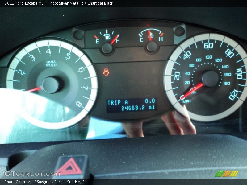 Ingot Silver Metallic / Charcoal Black 2012 Ford Escape XLT