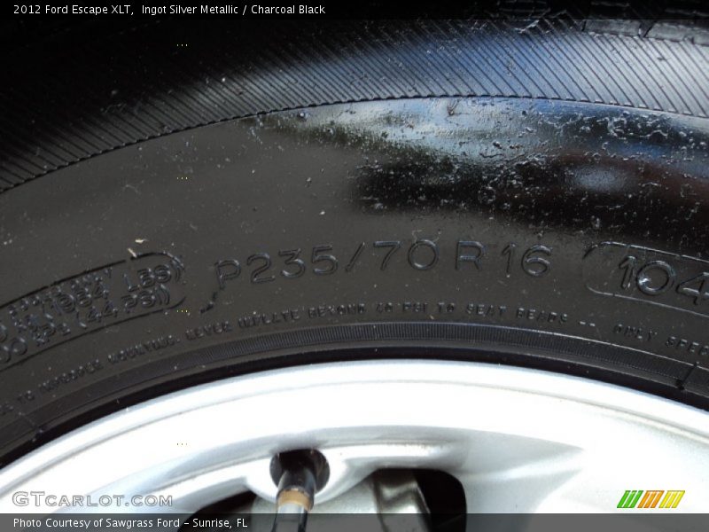 Ingot Silver Metallic / Charcoal Black 2012 Ford Escape XLT