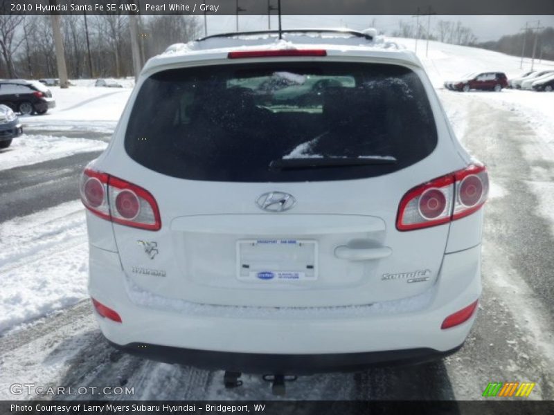 Pearl White / Gray 2010 Hyundai Santa Fe SE 4WD