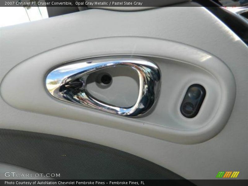 Controls of 2007 PT Cruiser Convertible