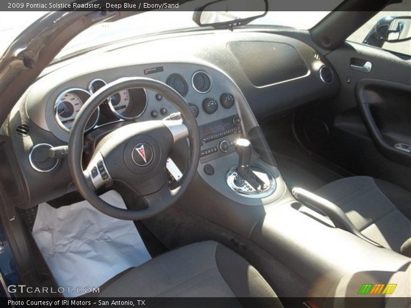 Deep Blue / Ebony/Sand 2009 Pontiac Solstice Roadster