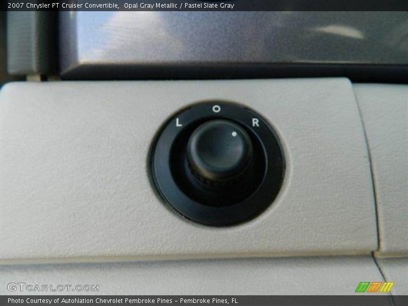 Controls of 2007 PT Cruiser Convertible