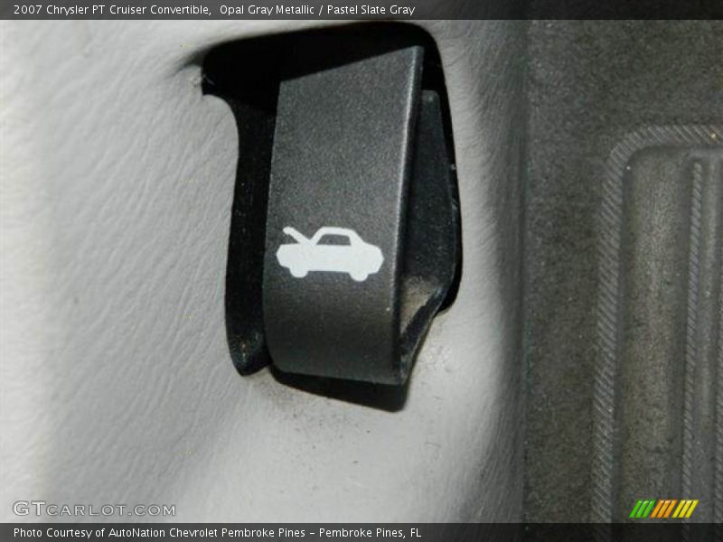 Controls of 2007 PT Cruiser Convertible