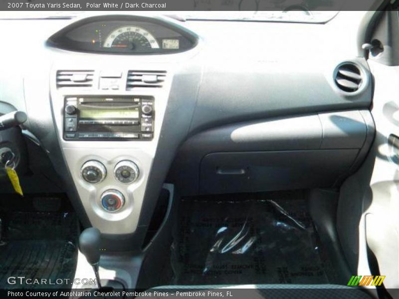 Polar White / Dark Charcoal 2007 Toyota Yaris Sedan