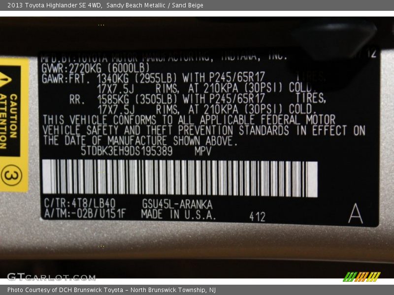 Sandy Beach Metallic / Sand Beige 2013 Toyota Highlander SE 4WD