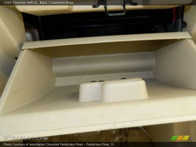 Black / Cashmere Beige 2006 Chevrolet HHR LS