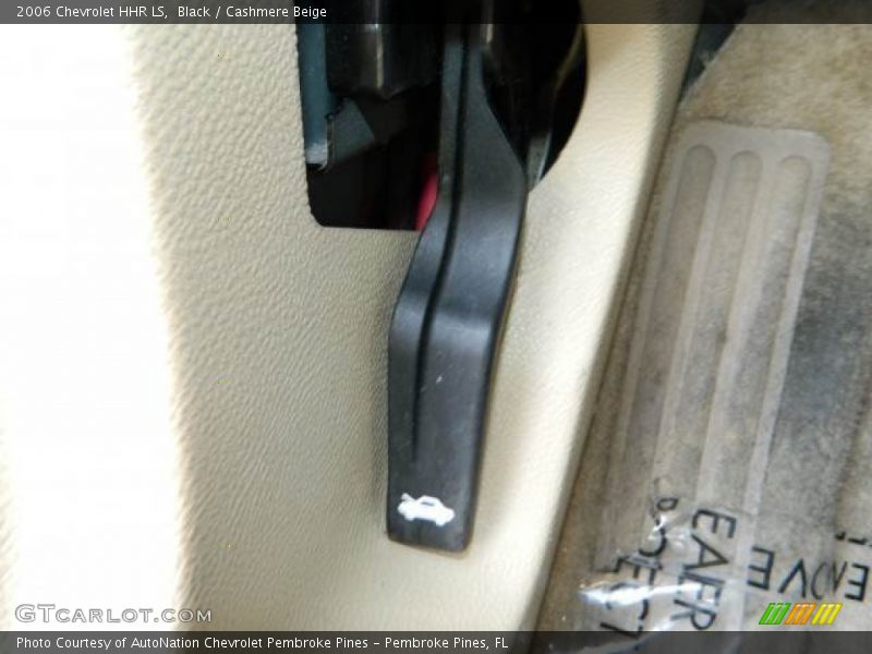 Black / Cashmere Beige 2006 Chevrolet HHR LS