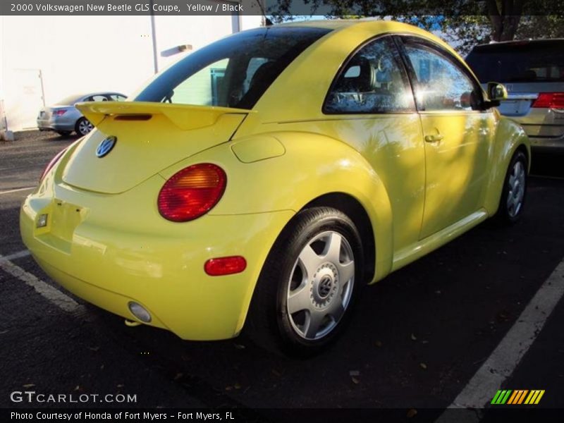 Yellow / Black 2000 Volkswagen New Beetle GLS Coupe