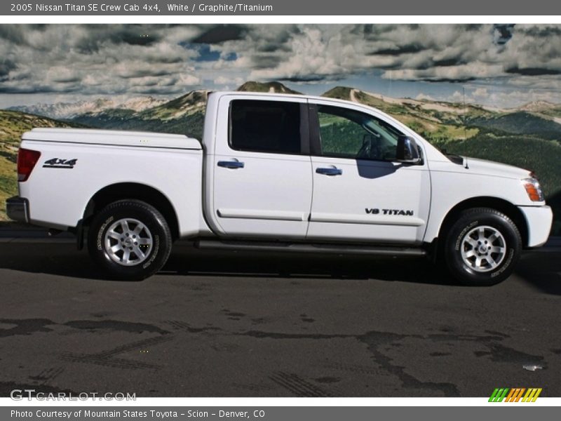 White / Graphite/Titanium 2005 Nissan Titan SE Crew Cab 4x4