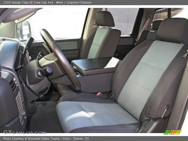White / Graphite/Titanium 2005 Nissan Titan SE Crew Cab 4x4