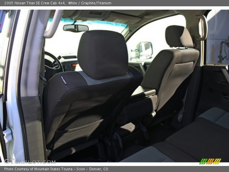White / Graphite/Titanium 2005 Nissan Titan SE Crew Cab 4x4