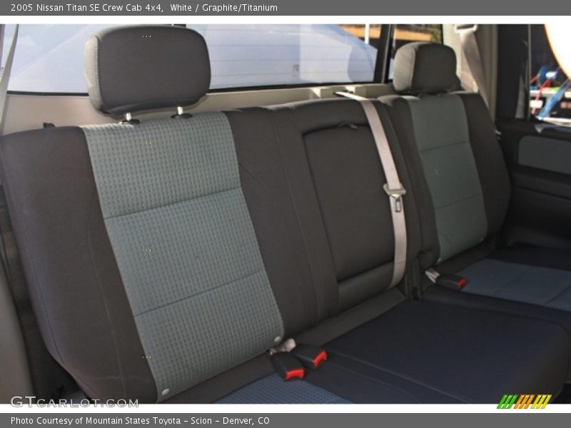 White / Graphite/Titanium 2005 Nissan Titan SE Crew Cab 4x4