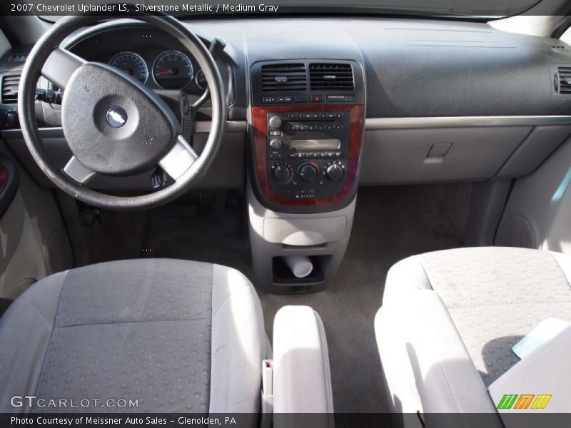 Silverstone Metallic / Medium Gray 2007 Chevrolet Uplander LS