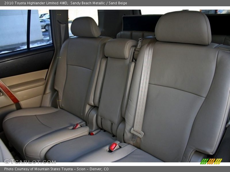 Sandy Beach Metallic / Sand Beige 2010 Toyota Highlander Limited 4WD