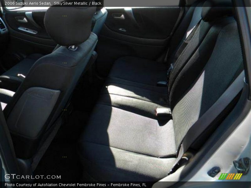 Silky Silver Metallic / Black 2006 Suzuki Aerio Sedan