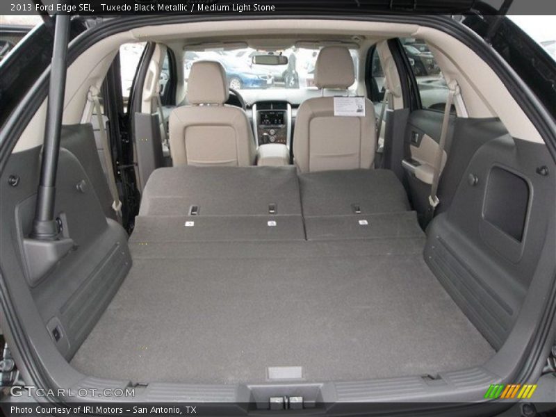 Tuxedo Black Metallic / Medium Light Stone 2013 Ford Edge SEL