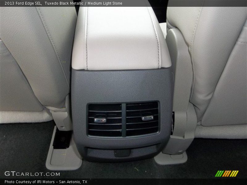 Tuxedo Black Metallic / Medium Light Stone 2013 Ford Edge SEL