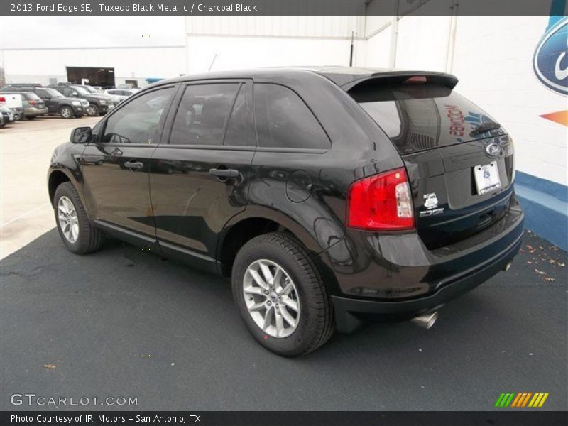 Tuxedo Black Metallic / Charcoal Black 2013 Ford Edge SE