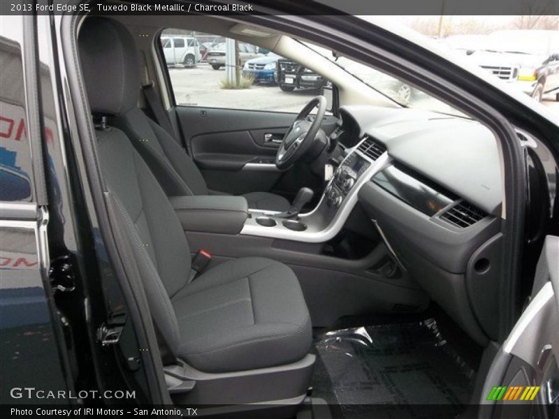 Tuxedo Black Metallic / Charcoal Black 2013 Ford Edge SE
