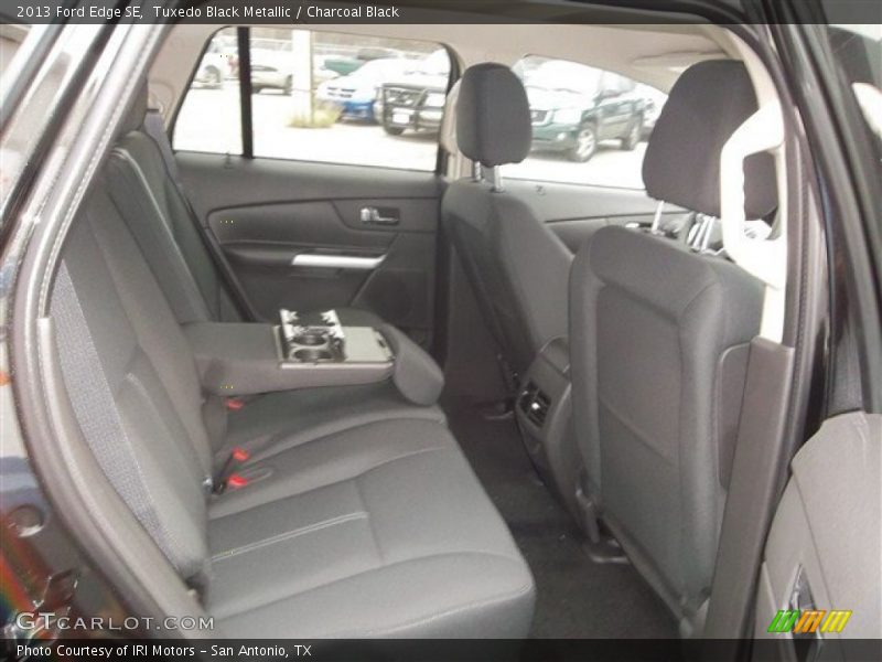 Tuxedo Black Metallic / Charcoal Black 2013 Ford Edge SE
