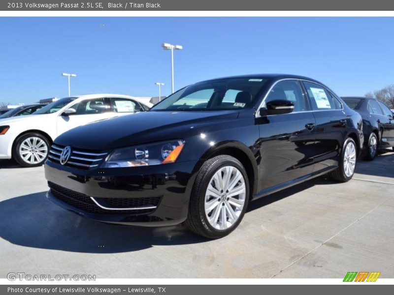 Black / Titan Black 2013 Volkswagen Passat 2.5L SE