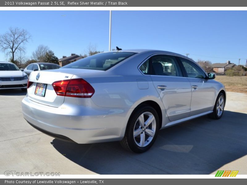 Reflex Silver Metallic / Titan Black 2013 Volkswagen Passat 2.5L SE